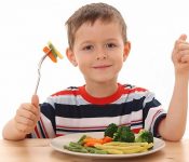 Top 7 những trái cây nên ăn khi bị mụn