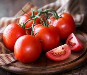 Top 7 những trái cây nên ăn khi bị mụn