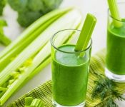 5 công thức nước ép cần tây dễ uống, giúp giảm cân hiệu quả nhất