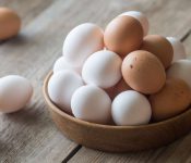 Top 7 những trái cây nên ăn khi bị mụn