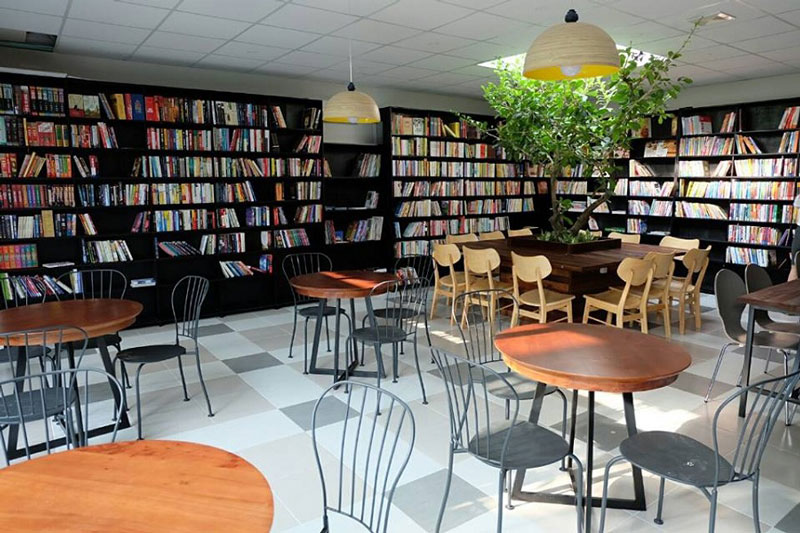 mô hình kinh doanh cafe sách