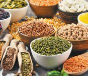 Top 7 những trái cây nên ăn khi bị mụn