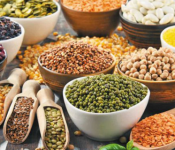 Top 7 những trái cây nên ăn khi bị mụn